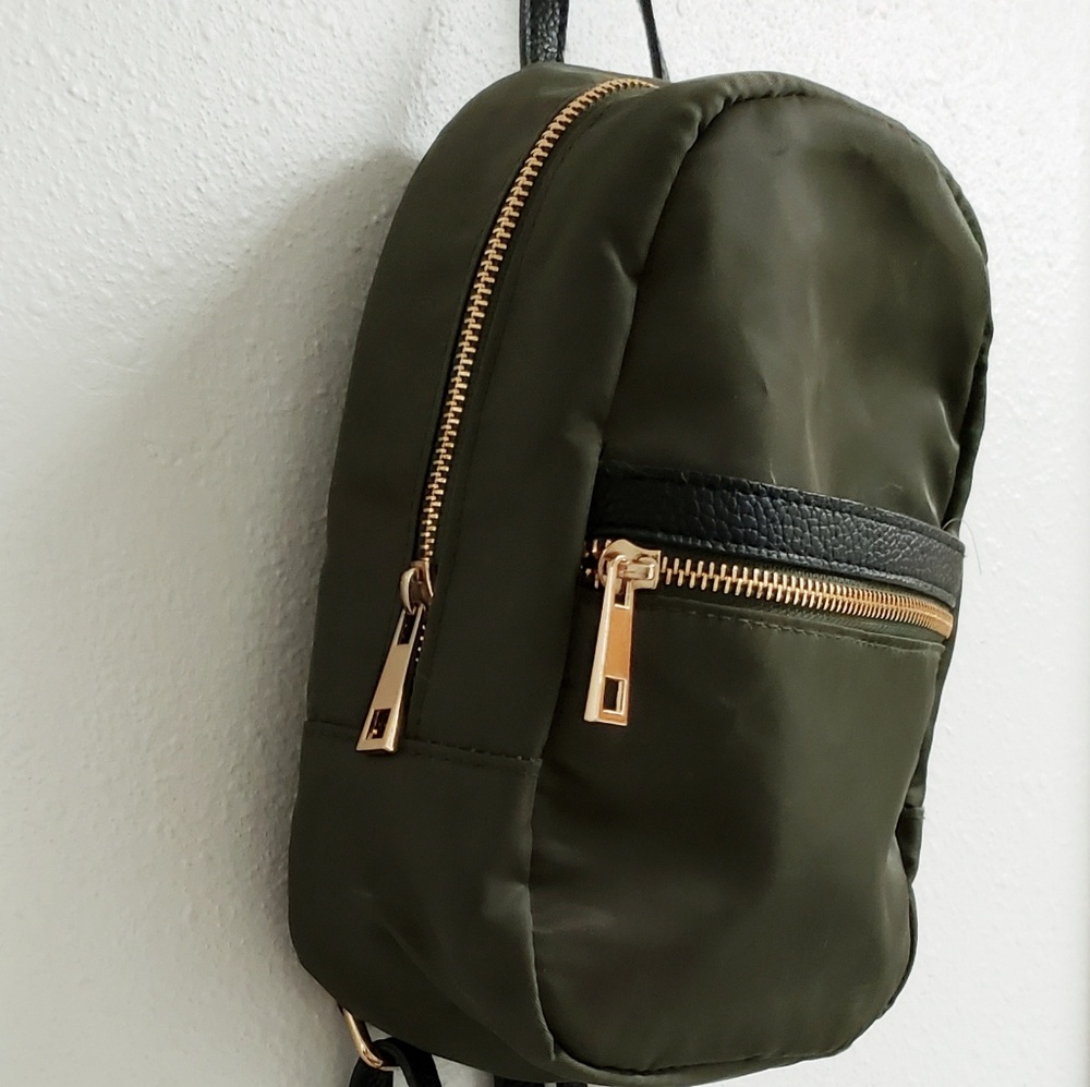 Mini backpack